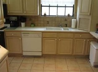 4240 SW 60th Pl, South Miami, FL 33155