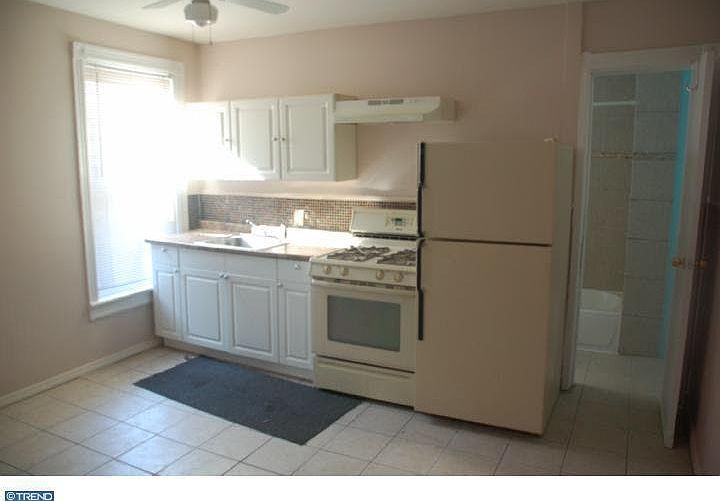 2nd image of 334 Tyler St APT 2