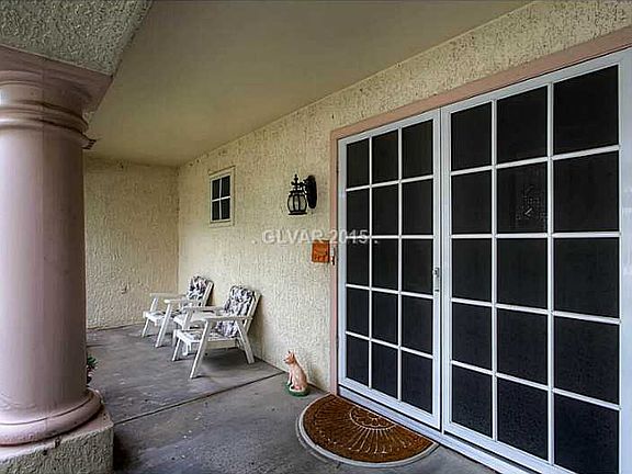 3rd image of 9605 Gold Bank Dr
