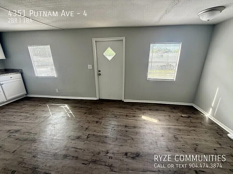 4351 Putnam Ave #4 — Photo 3