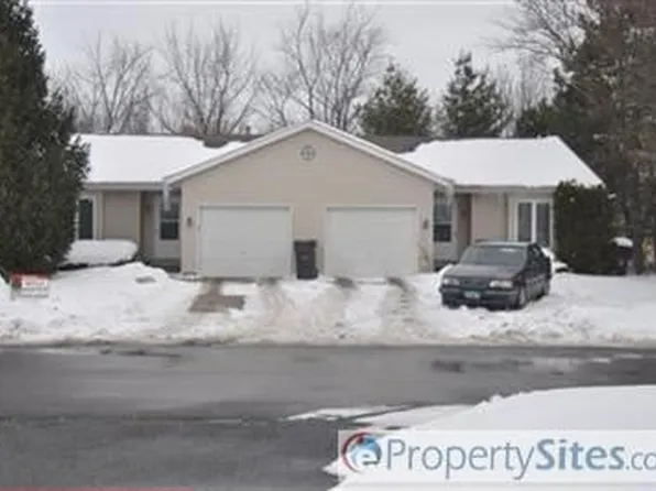 75 Madison Ct, Zeeland, MI 49464