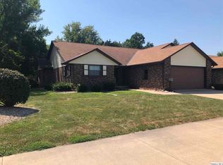 301 Cannonball Dr W, Camp Point, IL 62320