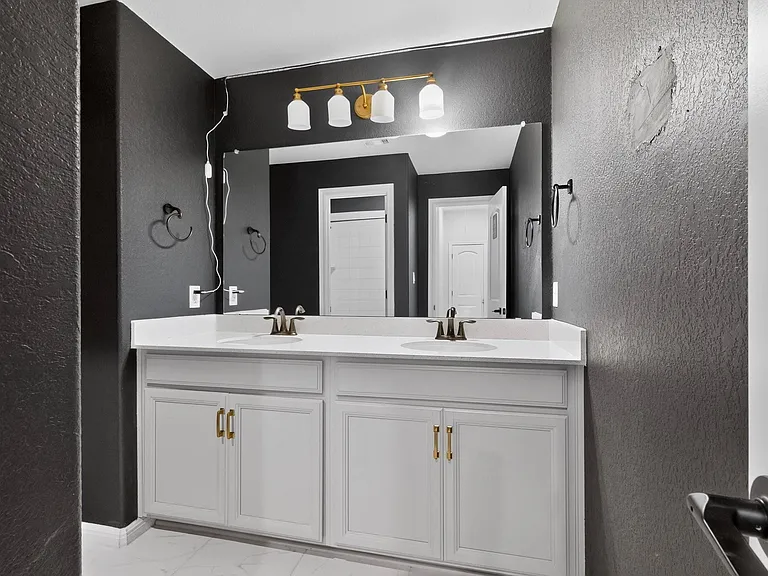 17405 Palo Corona Ln — Photo 24