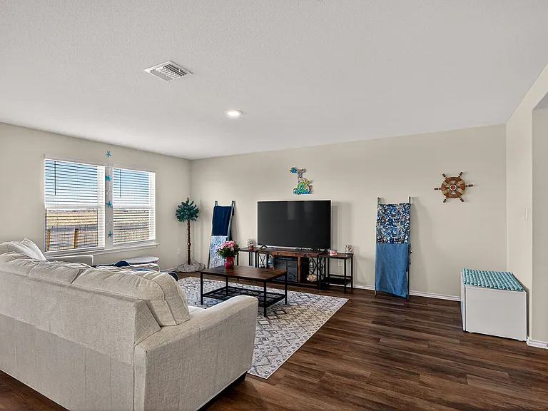 4037 Bermuda Ln — Photo 5