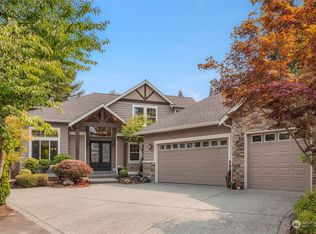 8554 202nd St SW, Edmonds, WA 98026