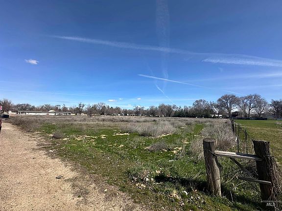 2nd image of N 2nd St