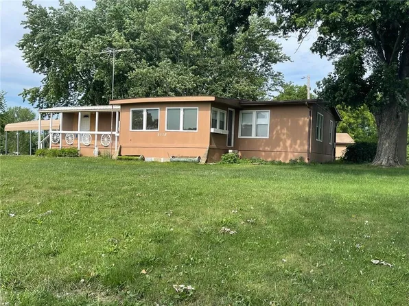 5118 SE Mohawk Dr, Lathrop, MO 64465