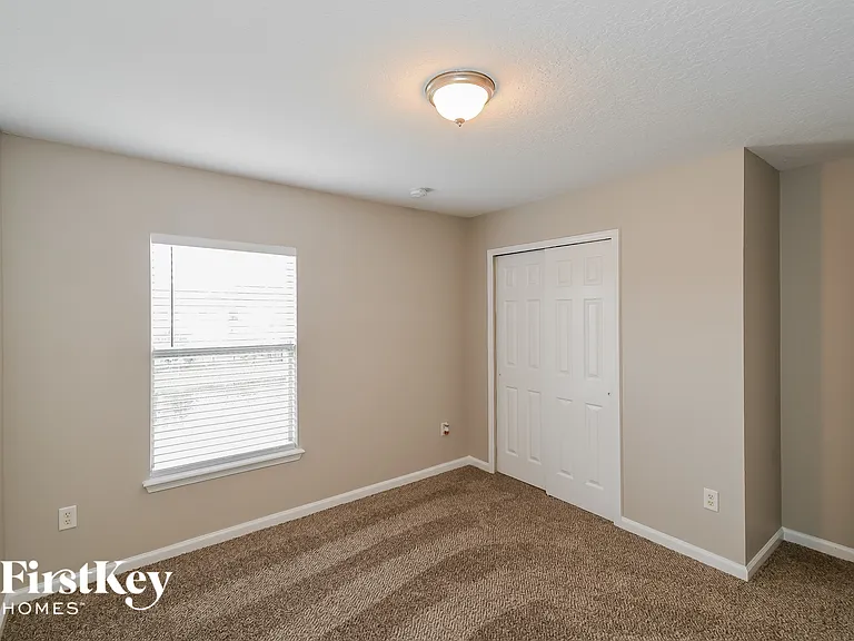 8327 Highgate Dr — Photo 11