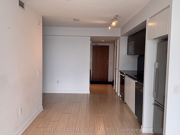 2nd image of 85 Queens Wharf Rd #2303