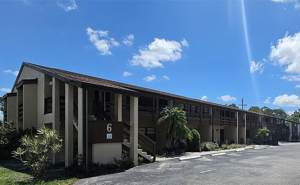 6 Quails Run Blvd #9