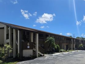 6 Quails Run Blvd, Englewood, FL