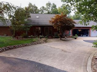 5353 E Reas Bridge Rd, Decatur, IL 62521