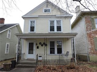 416 1/2 6th St, Marietta, OH 45750