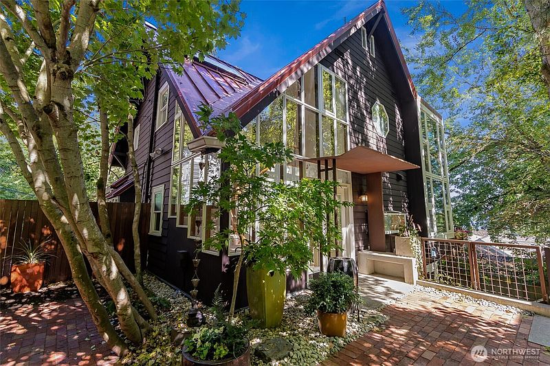 3rd image of 508 Randolph Avenue