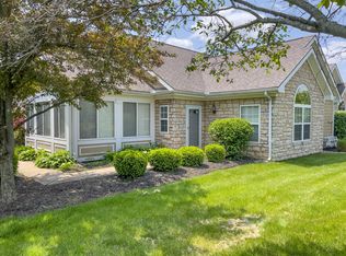 2694 Prestwick Village Cir, Springfield, OH 45503
