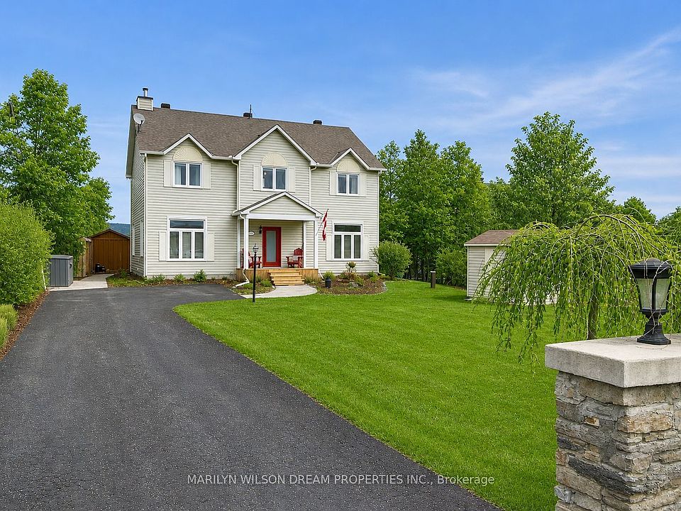 1st image of 3276 Barlow Cres
