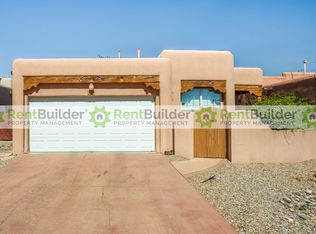 527 Via Patria SW, Albuquerque, NM 87121