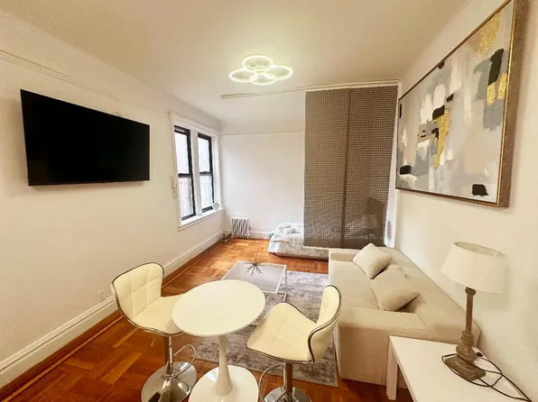 315 East 77th Street image 14 of 18