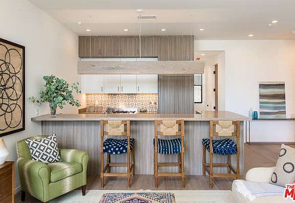 5th image of 1128 N Ogden Dr #2