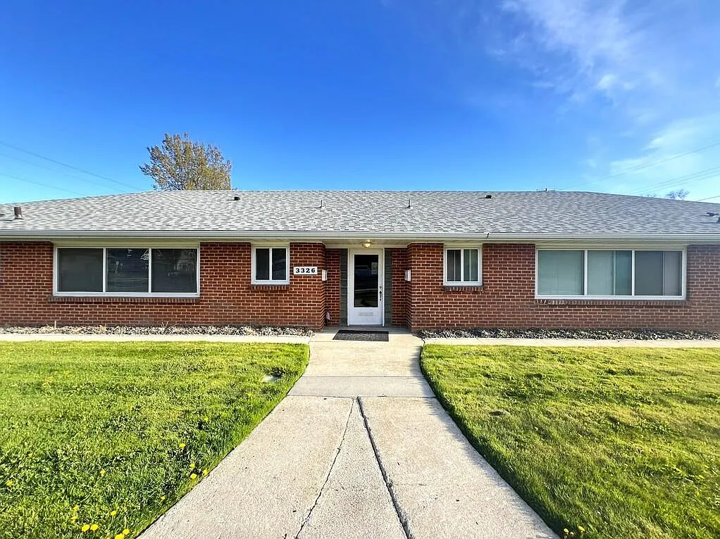 2 bed, 831 sqft, $1,395 — Photo 3
