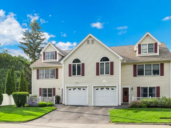 1 Sumner Cheney Pl #1, Reading, MA 01867