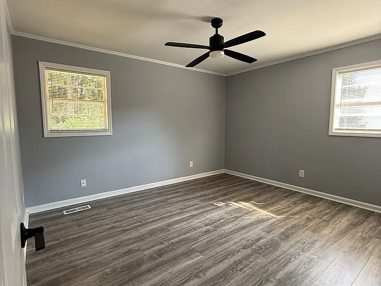 2913 Skyline Dr — Photo 6