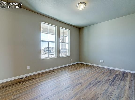 5th image of 9686 Vistas Park Dr
