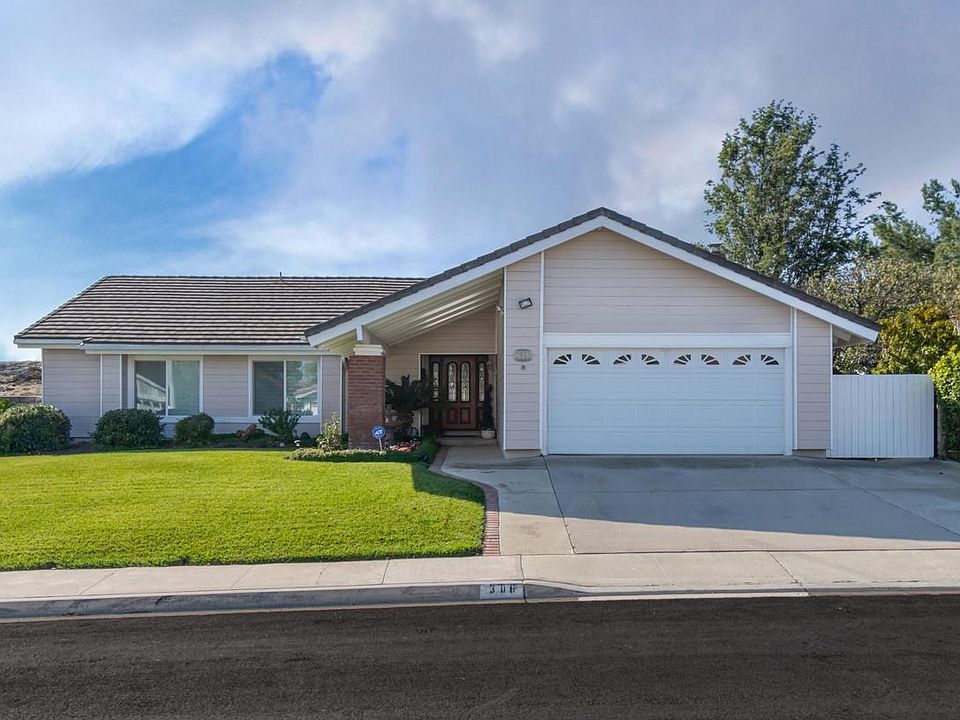 1st image of 306 Odebolt Dr