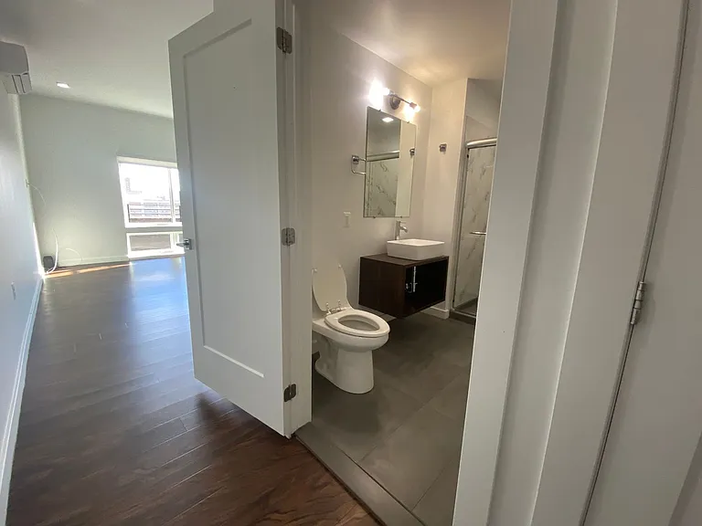 824 N Calvert St — Photo 38