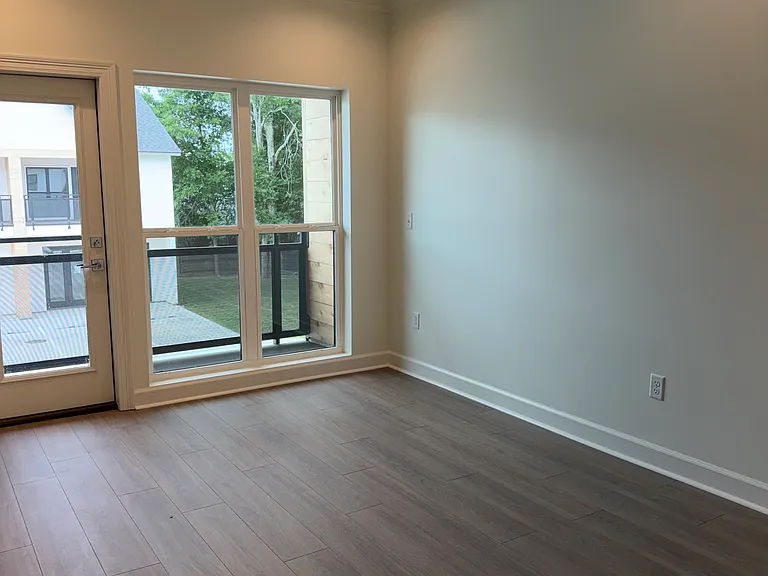 1510 Kaliste Saloom Rd #102 — Photo 8