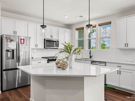 3rd image of 12764 S Nicholas Dr
