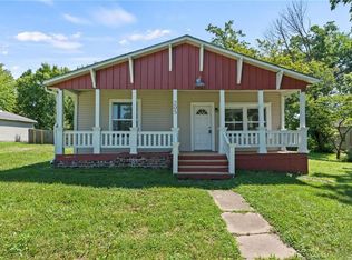 205 Center St, Lathrop, MO 64465