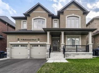8 Buttonwood Rd, Brampton, ON L6P 4J9