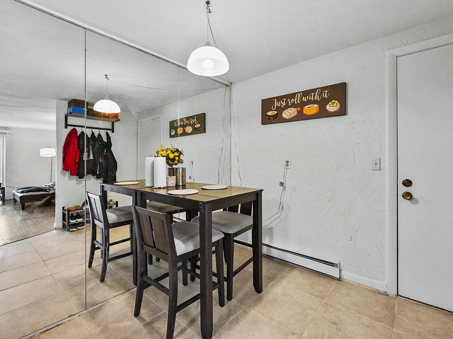 2 bed, 1.0 bath, 816 sqft, $2,000 — Photo 4