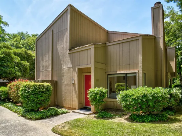 902 Vanderbilt Way, Sacramento, CA 95825