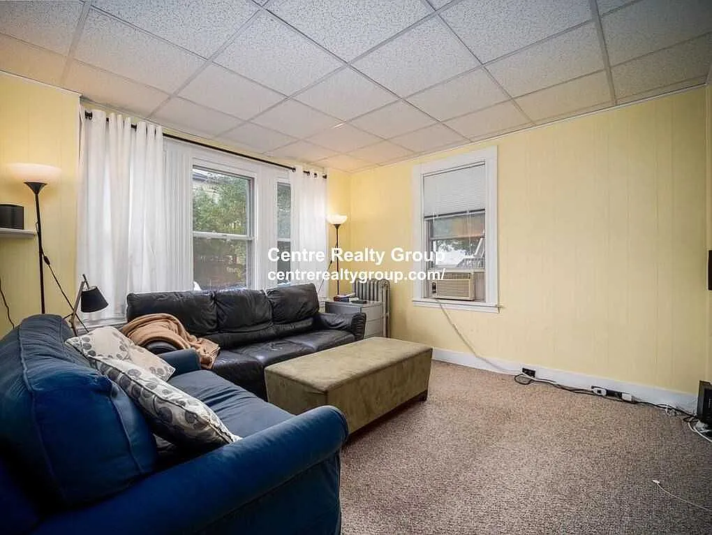 3 bed, $3,100 — Photo 2
