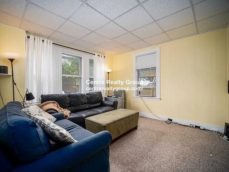 Eliot St — Photo 2