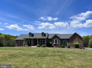 5266 Virginia Line Rd, Berkeley Springs, WV 25411
