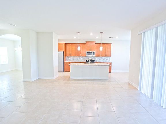 4th image of 3487 La Jolla Dr