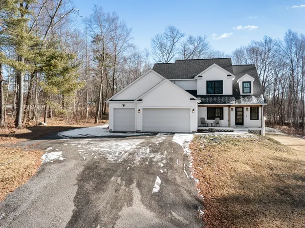 9 Madison Avenue, Thompson, CT 06277