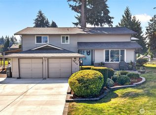 2622 211th Ave E, Lake Tapps, WA 98391