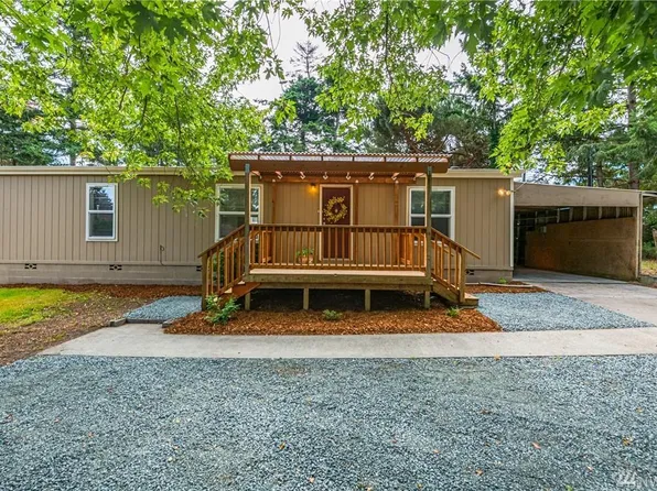 1004 Diane Ave, Oak Harbor, WA 98277