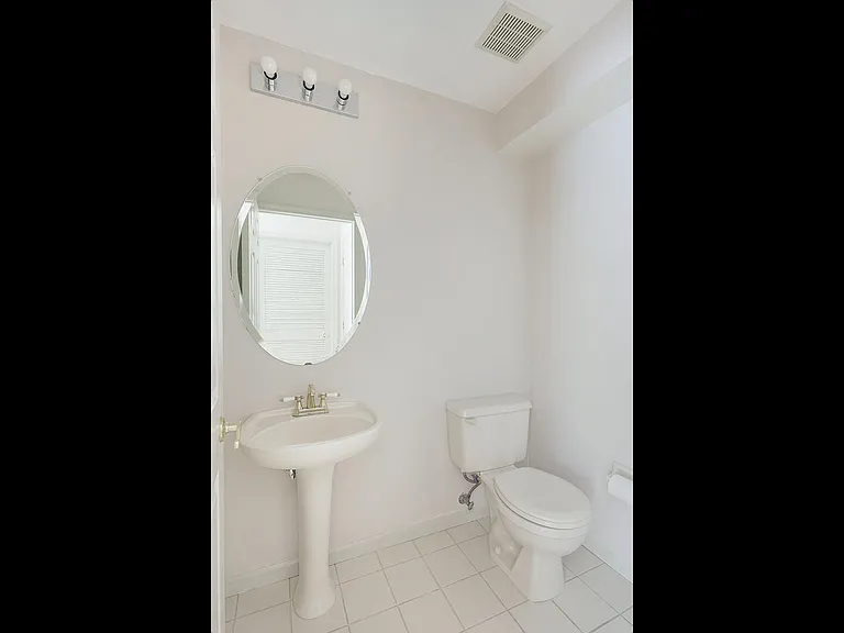 Powder Room.