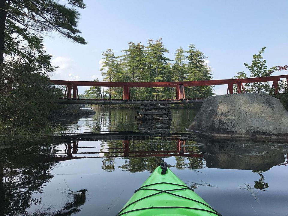 UNH Recreation Area located on Mendums Pond