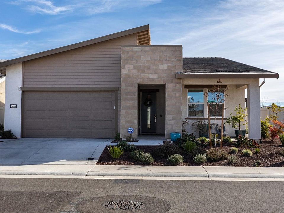 1st image of 3000 Dusk Ln