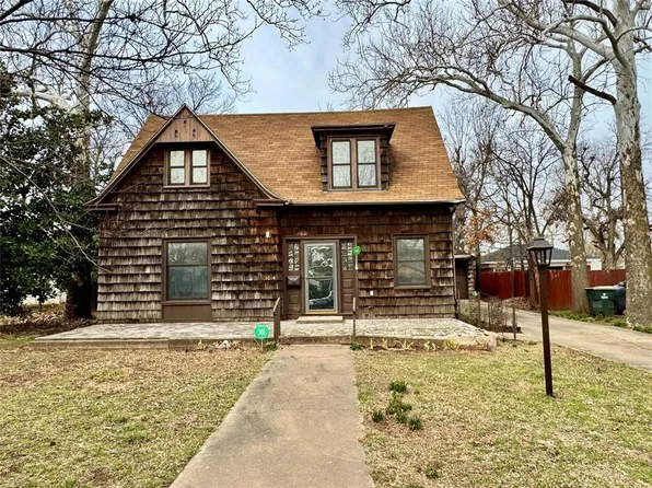 1014 S 8th St, Chickasha, OK 73018