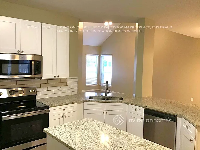 9913 Old Field Dr — Photo 4