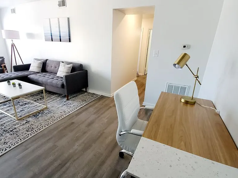 Sugarbush Apartments — Photo 245