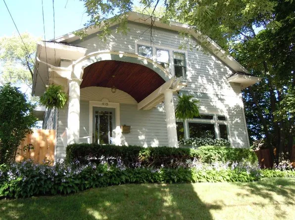 415 Rosewood Ave SE, East Grand Rapids, MI 49506