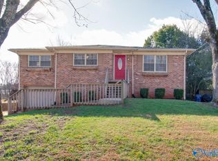 4602 Broadmeadow Ln NW, Huntsville, AL 35810